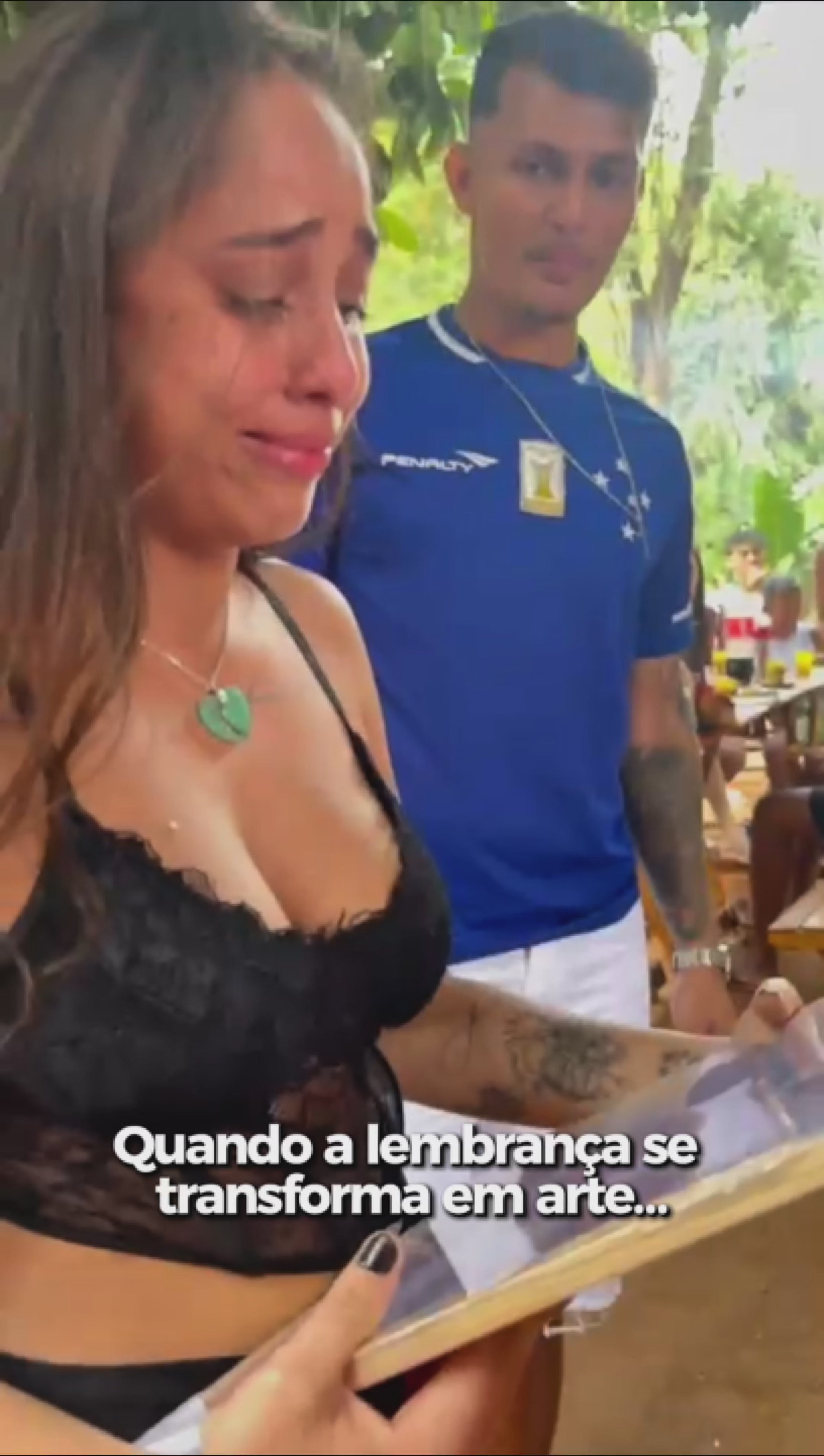 Carregar vídeo: 